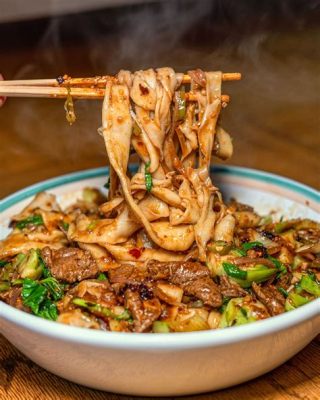  羊肉拌面、甘辛くスパイシーな風味が食欲をそそる麺料理！